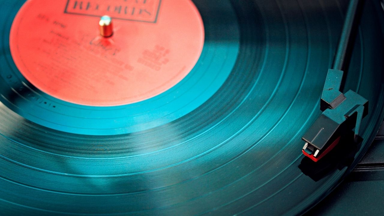 Escucha los mejores 10 álbumes de 2020, según Time