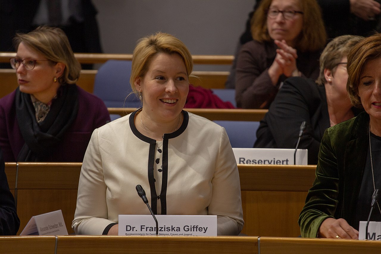 Alemania acuerda una ‘histórica’ cuota obligatoria de mujeres en las juntas directivas