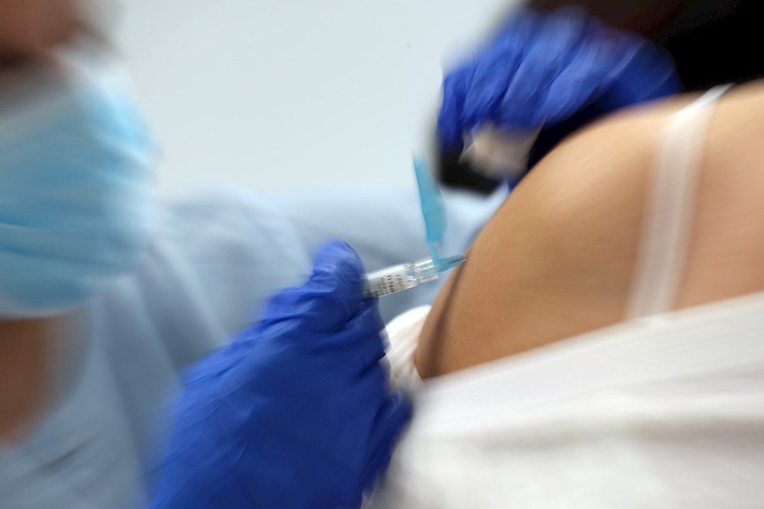 Los resultados de las vacunas son un gran paso para terminar con la pandemia: Oxford
