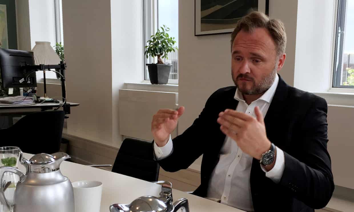 El ministro del clima danés anuncia el cierre de la industria del petróleo