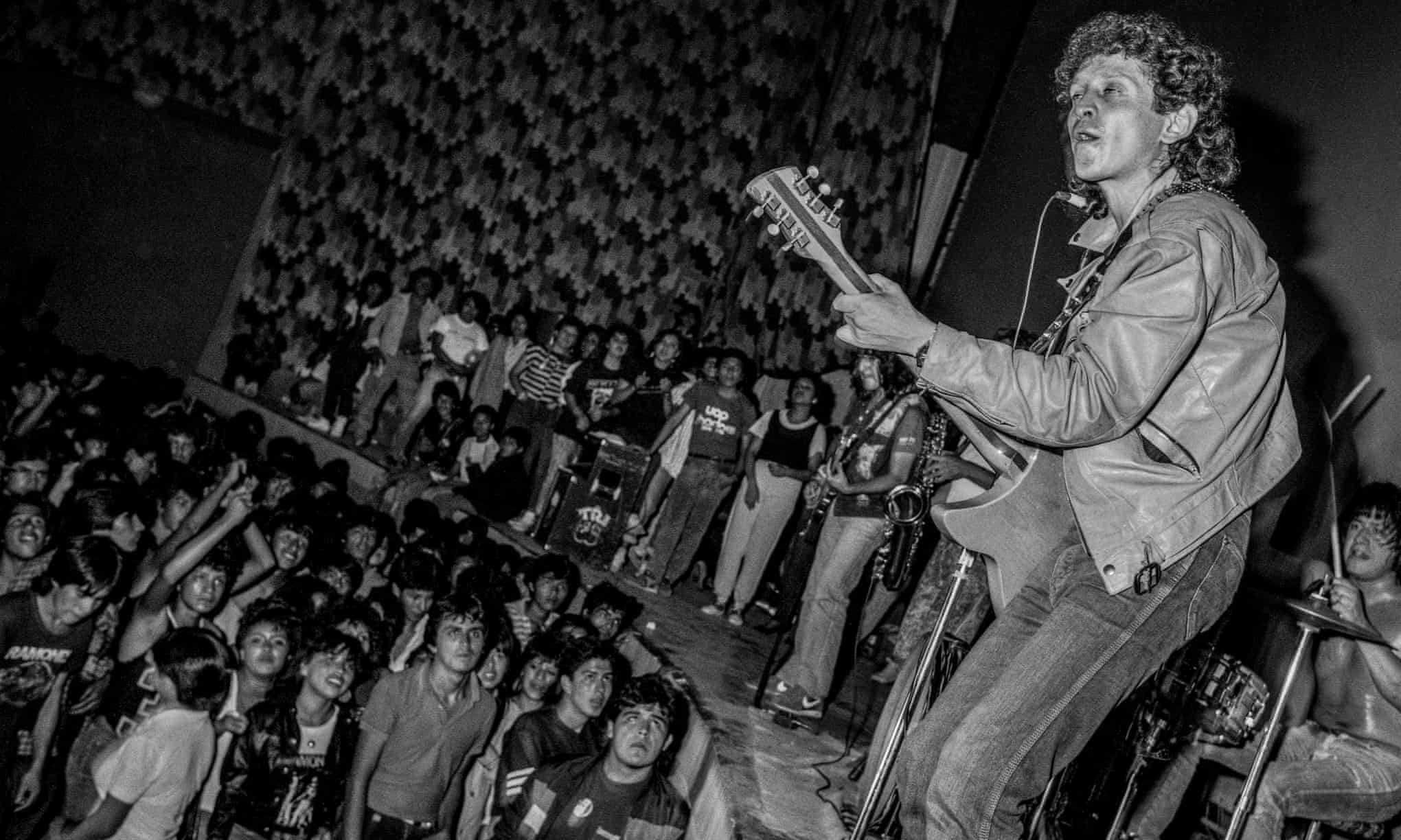 ‘Encarcelados por su música’: Una breve historia del rock en América Latina