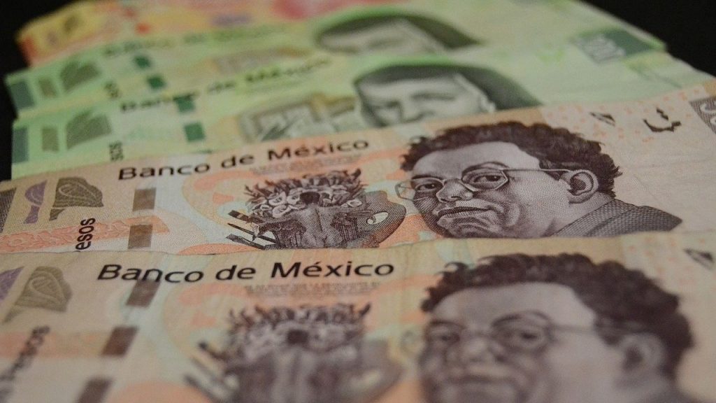 Analistas mejoran pronóstico para la economía mexicana en 2021