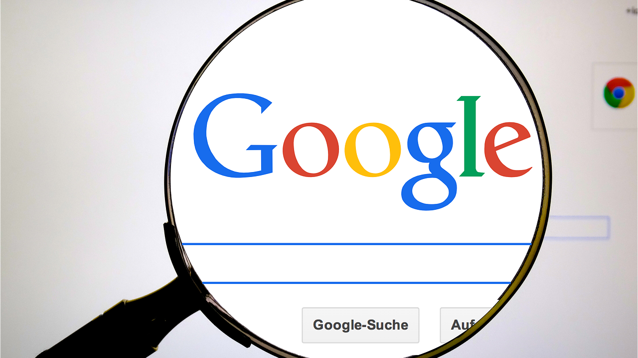 Más de 1,200 trabajadores de Google condenan el despido de científica de inteligencia artificial
