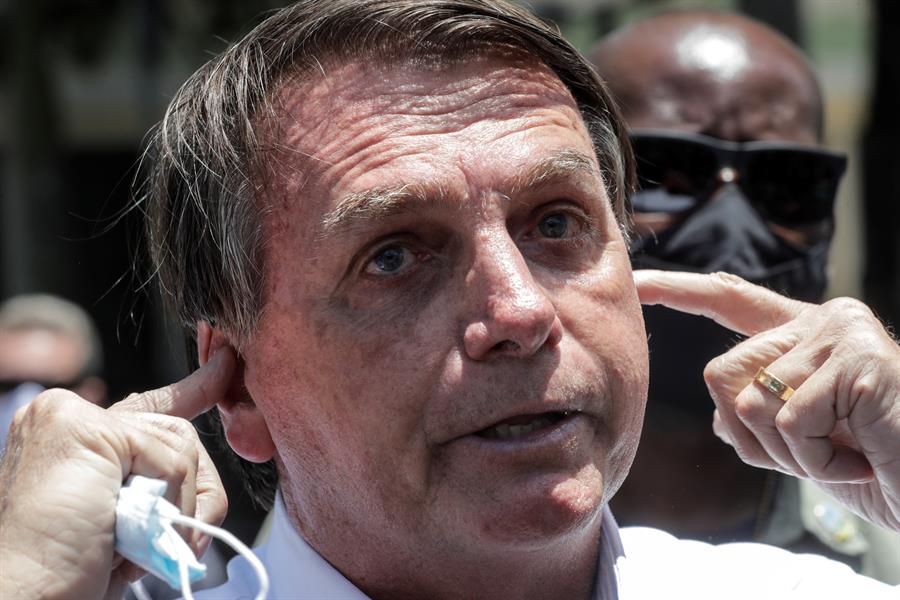Furia en Brasil porque Bolsonaro dice que la gente pronto llevará una ‘vida normal’