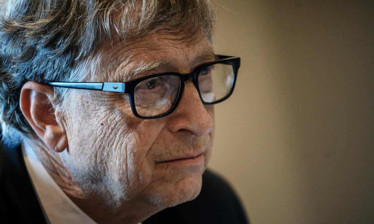 Bill Gates apoya oferta de Blackstone para adquirir firma británica de jets privados