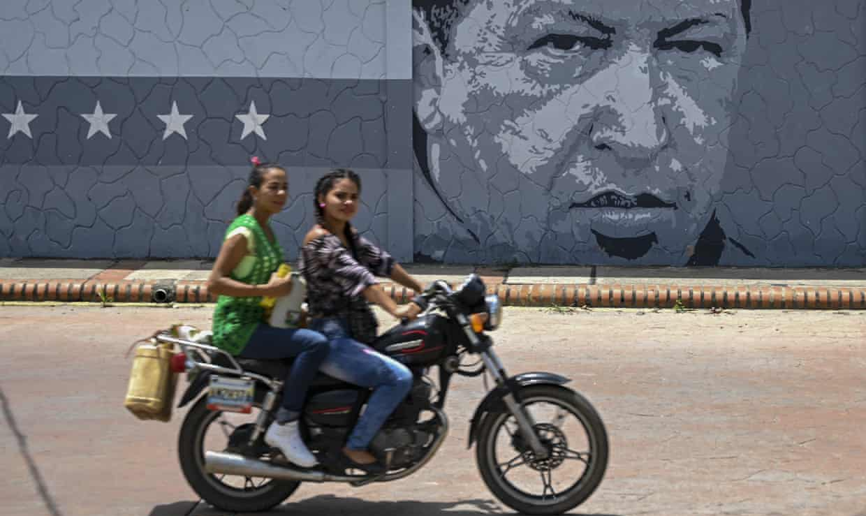 ¡Populista! Reseña: Chávez, Castro y los líderes de la ‘ola rosa’ de América Latina
