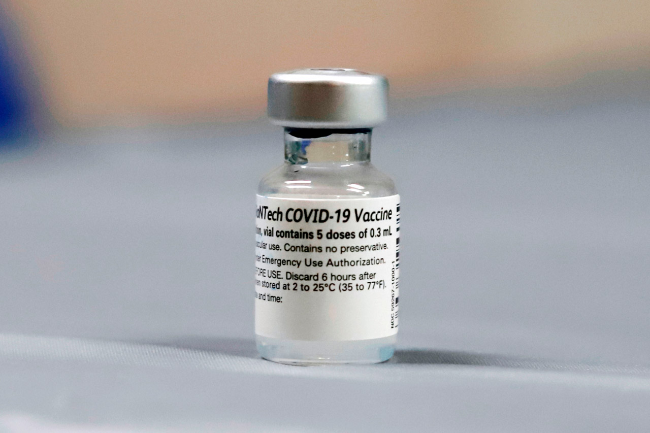 Ya con la autorización, ¿IP y gobiernos estatales pueden comprar vacunas?