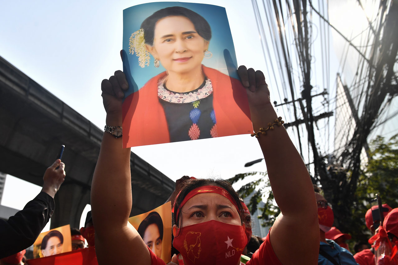 Terminan 10 años de libertad: la heroína caída de Myanmar ve el regreso de días oscuros