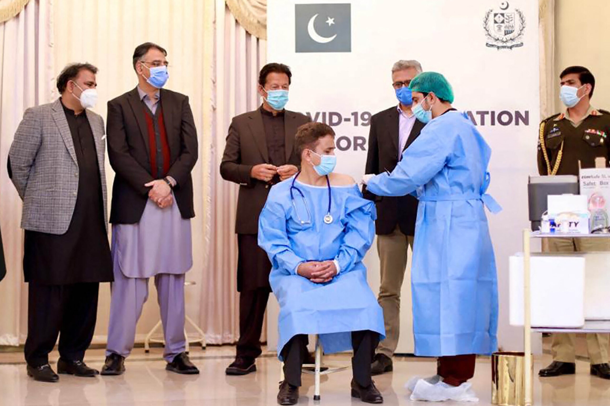La vacuna china CanSino Biologic tiene 90% de efectividad, según el gobierno de Pakistán