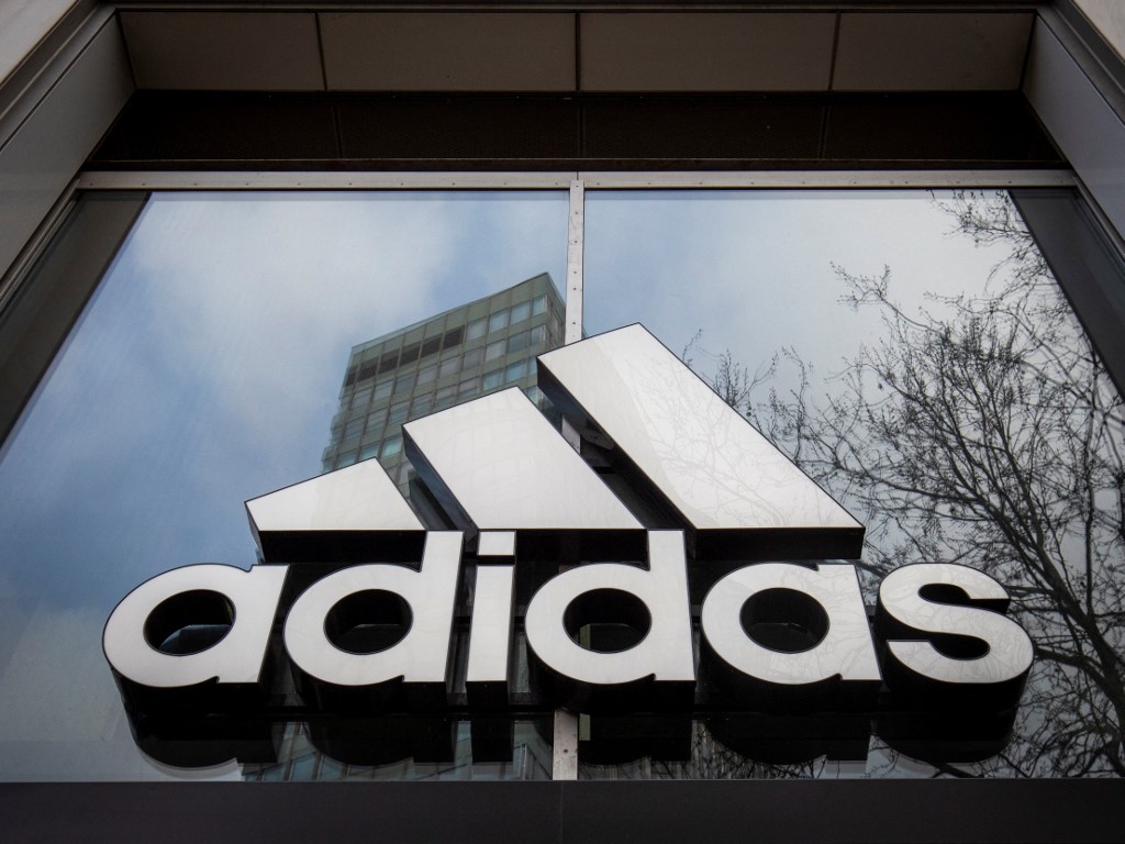 Adidas anuncia la venta de Reebok