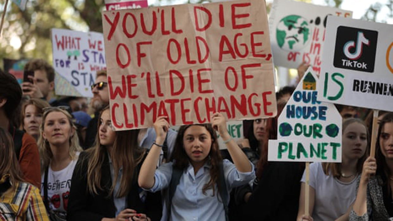 El Covid y la crisis del clima obligan a un nuevo contrato social entre viejos y jóvenes