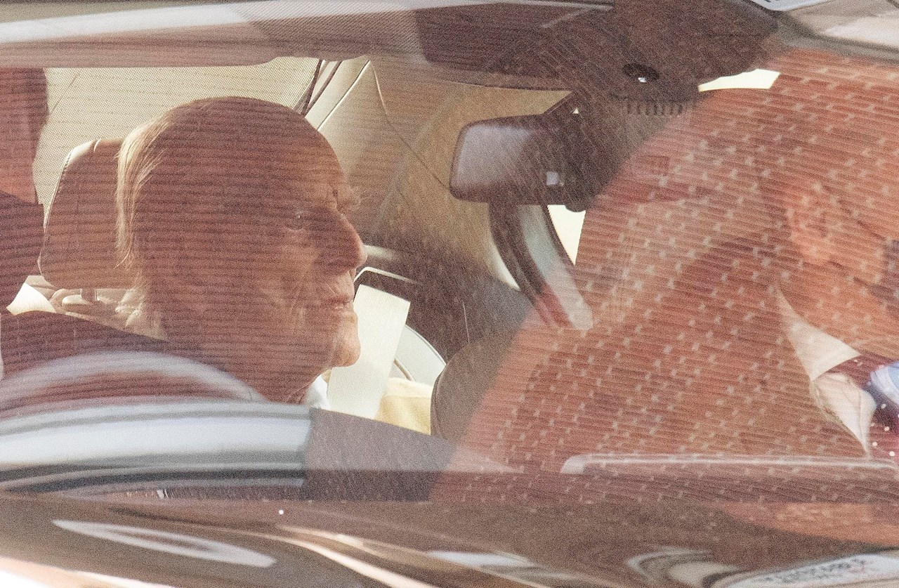 El príncipe Felipe sale del hospital tras 28 días ingresado