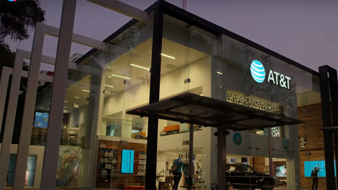 Profeco inicia acción colectiva contra AT&T por cobro indebido a miles de clientes