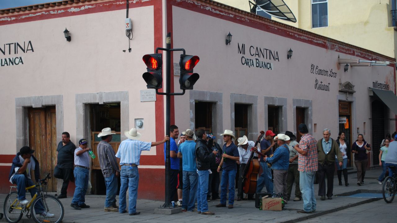 Violencia de carteles en el centro de México asedia a Jerez, Zacatecas