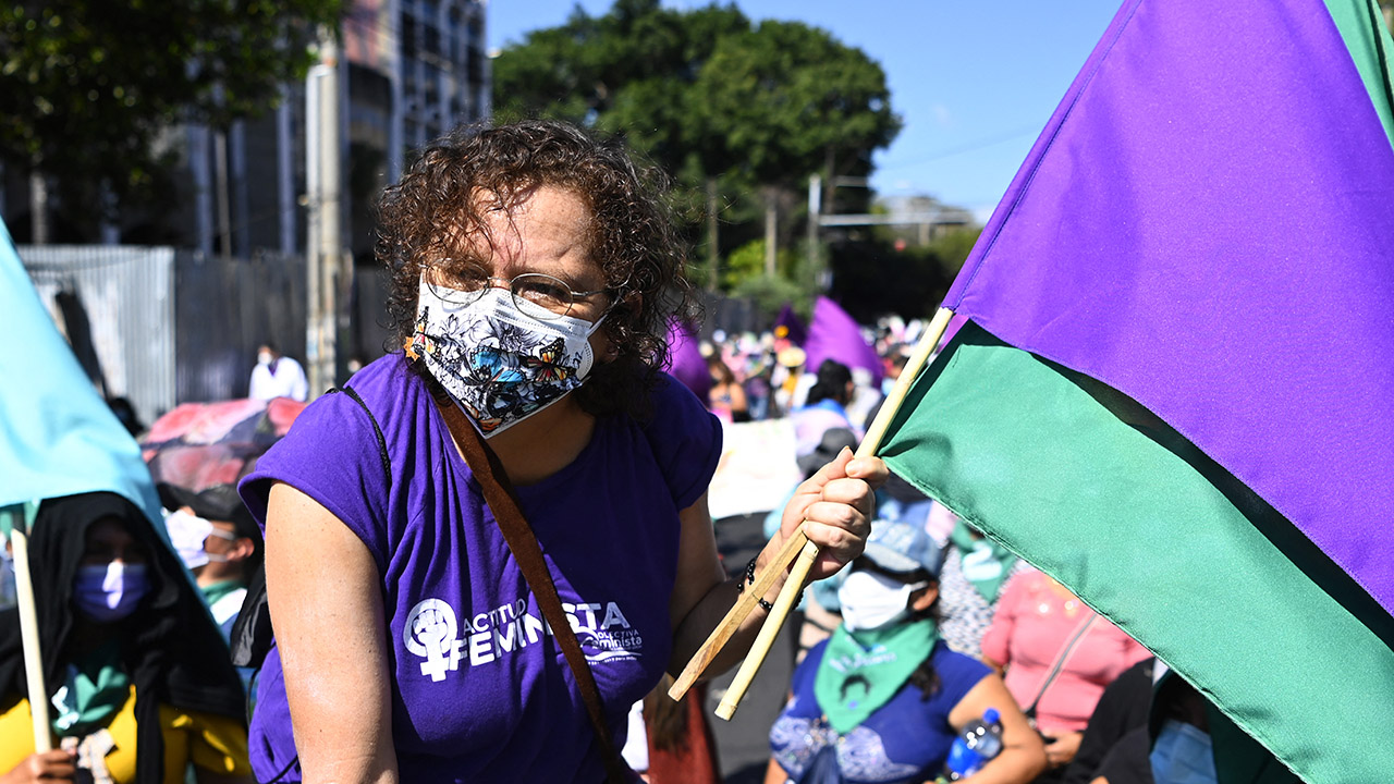 Morena, de la lucha guerrillera a la defensa de las mujeres en El Salvador