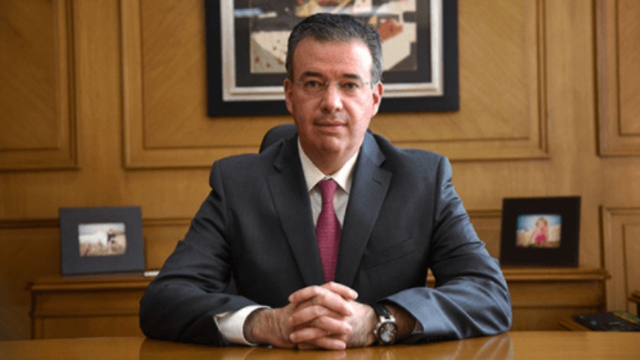 Alejandro Díaz de León es elegido como ‘gobernador del año’