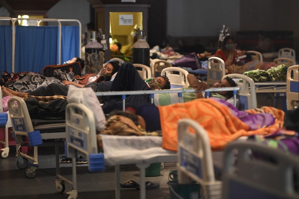 India bate récord de infecciones en un día; supera los 18 millones de contagios Covid