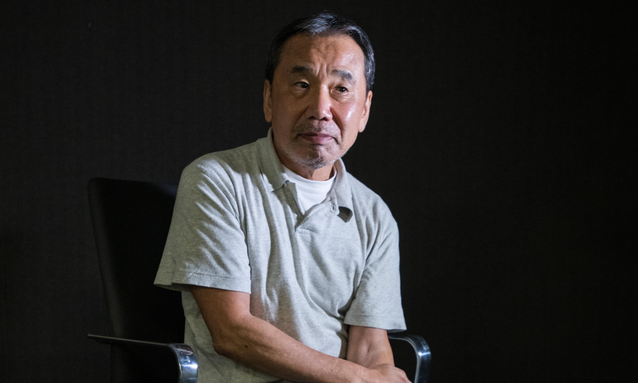 La reseña de ‘First Person Singular’ de Haruki Murakami: complacer al público cómodamente