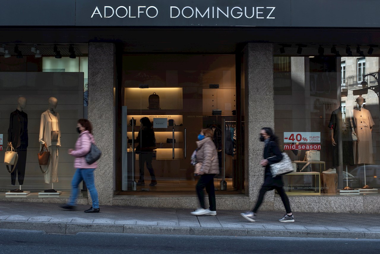 La cadena de ropa Adolfo Domínguez abrirá nuevos puntos de venta en México