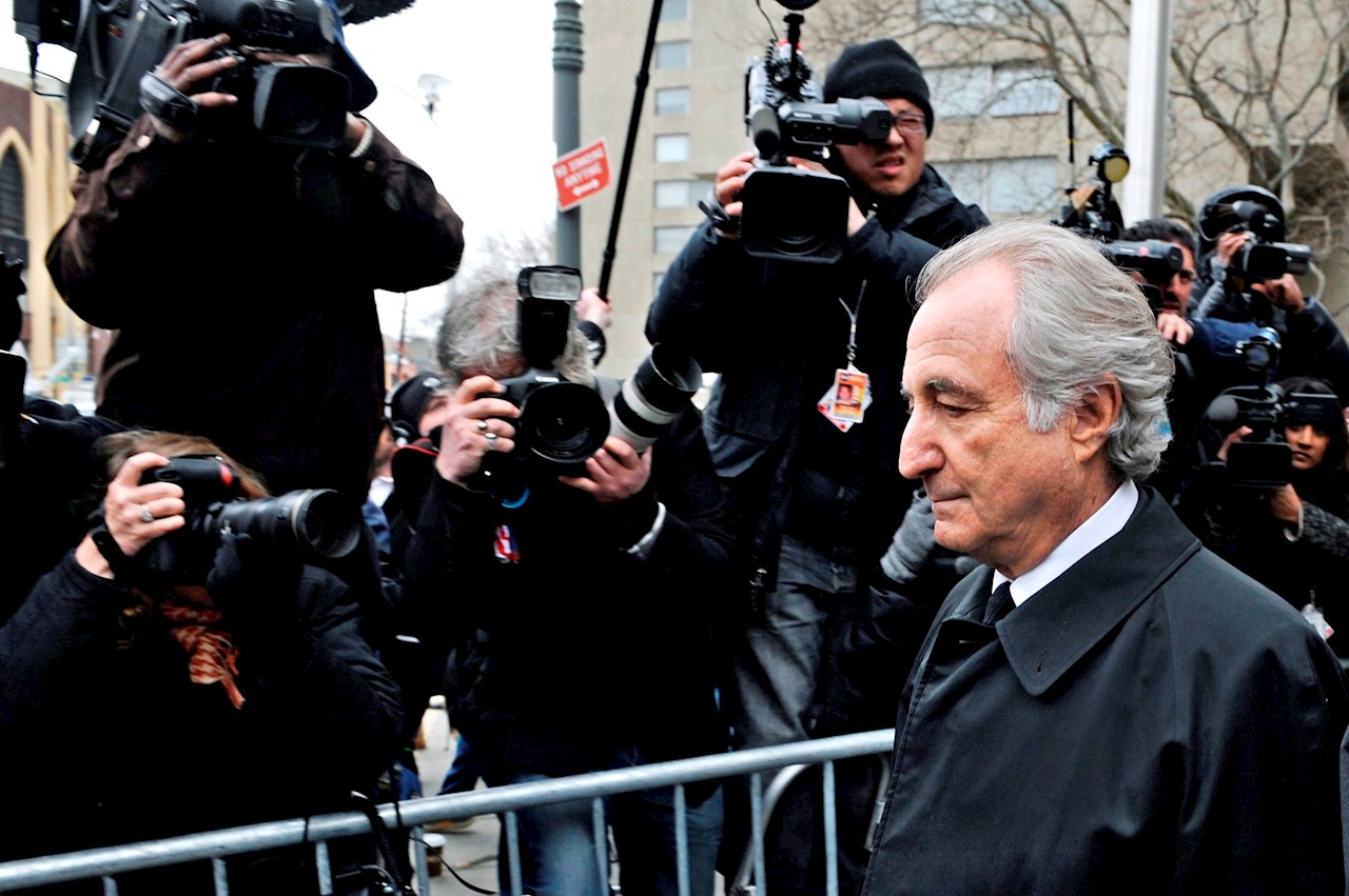 Muere Bernie Madoff, autor de la estafa más grande de Wall Street