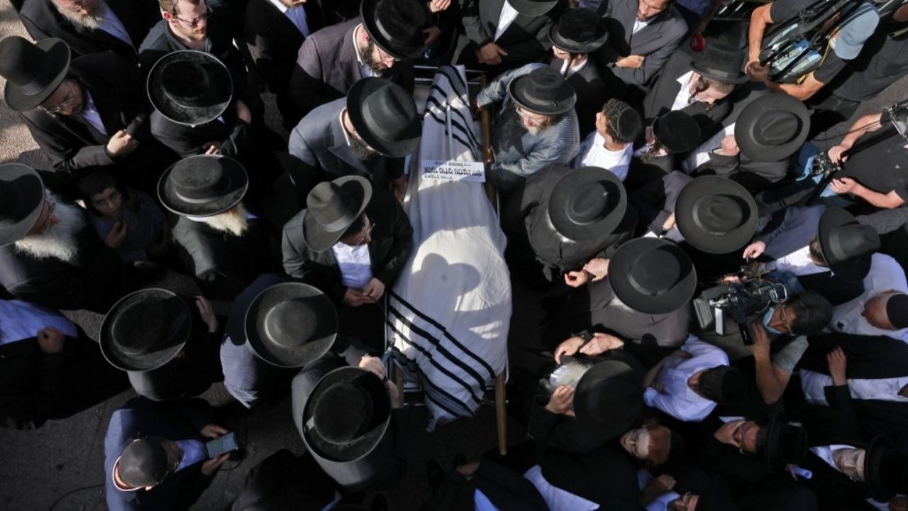 Estampida durante peregrinación judía en Israel deja al menos 44 muertos