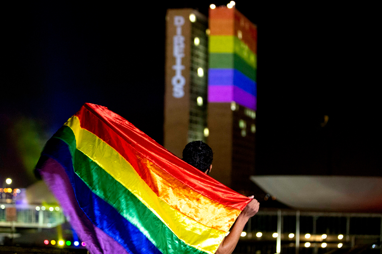 Más de la mitad de los jóvenes LGBT ha sufrido acoso escolar: UNESCO