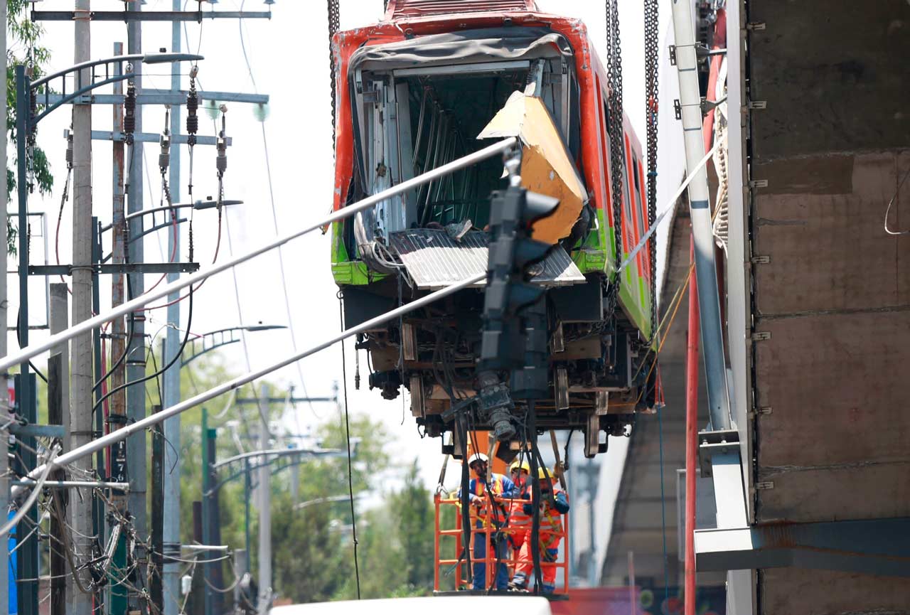 Fotogalería: Retiran los vagones accidentados del Metro