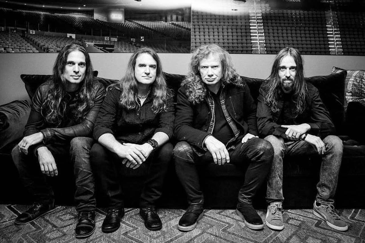 Megadeth expulsa a su bajista acusado de sostener chat sexuales con una menor