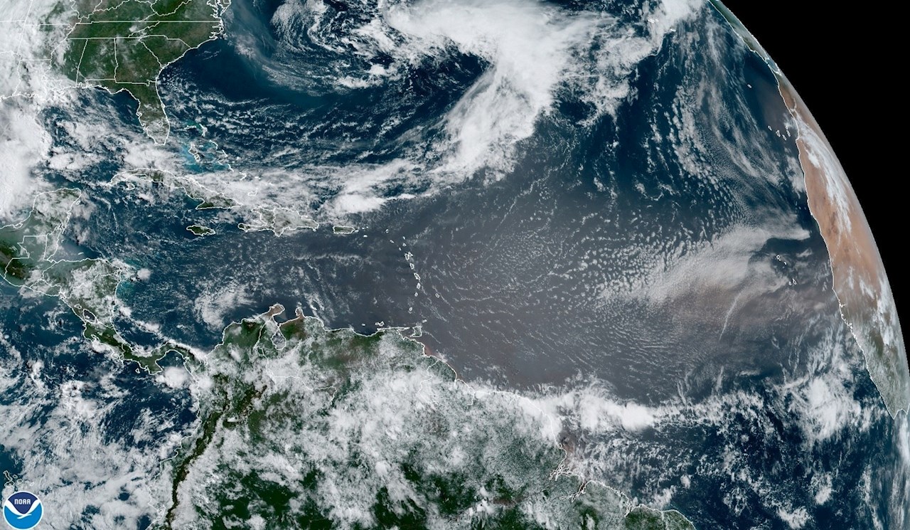 La temporada de huracanes en el Atlántico será muy activa, pero menos que en 2020