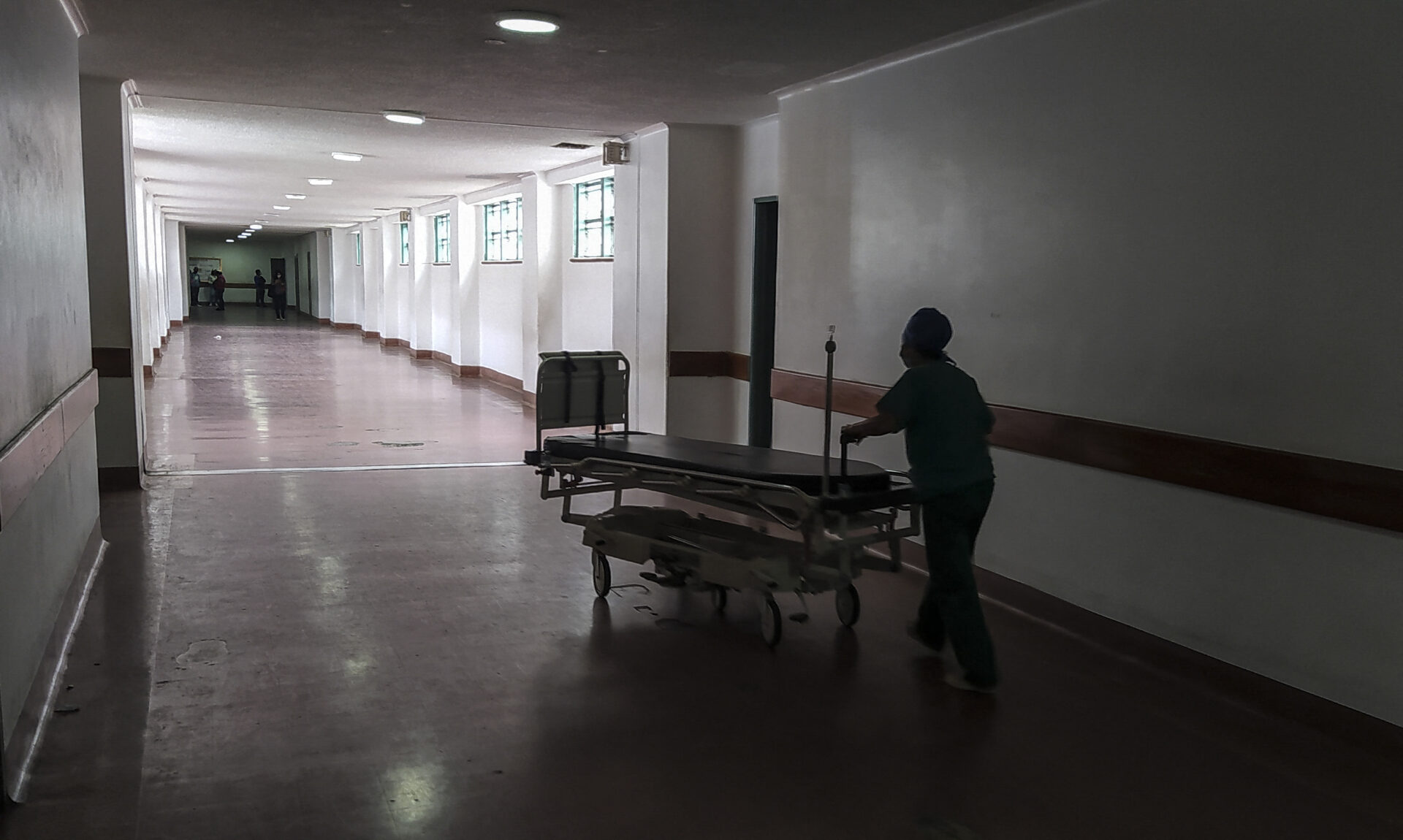 Un “salario de hambre” pero mucha vocación en un hospital de Venezuela