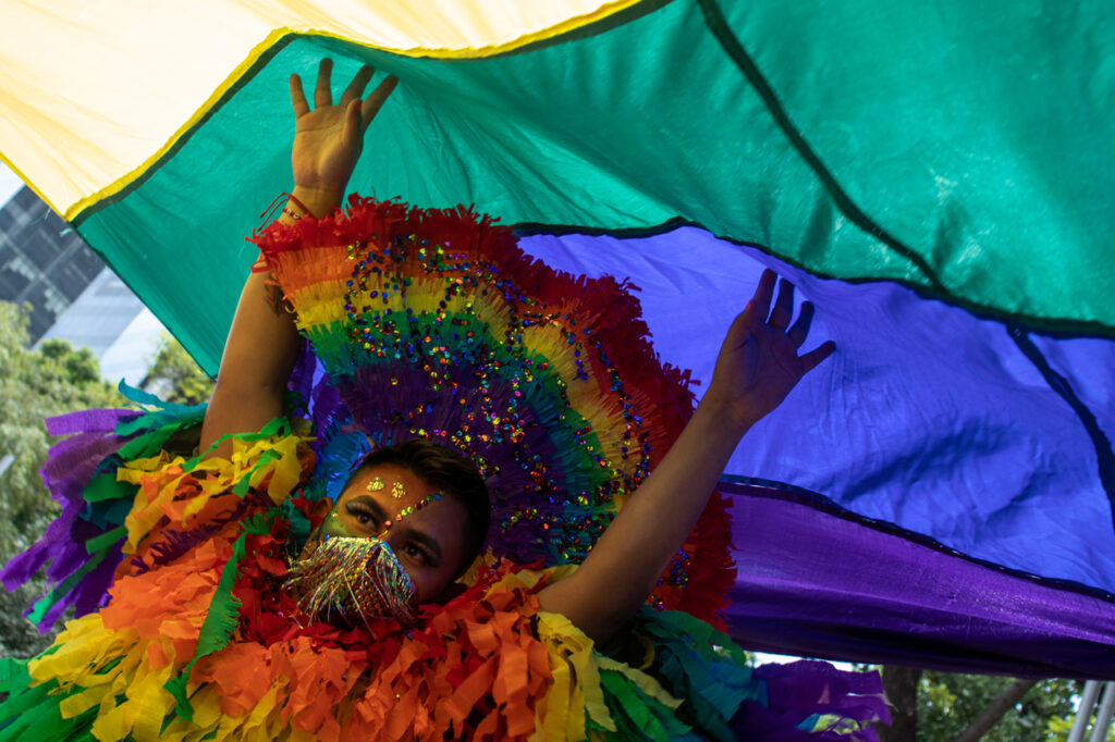 ‘La libertad no nos la han dado, la hemos buscado’: México celebra la primera marcha LGBT+ de la pandemia