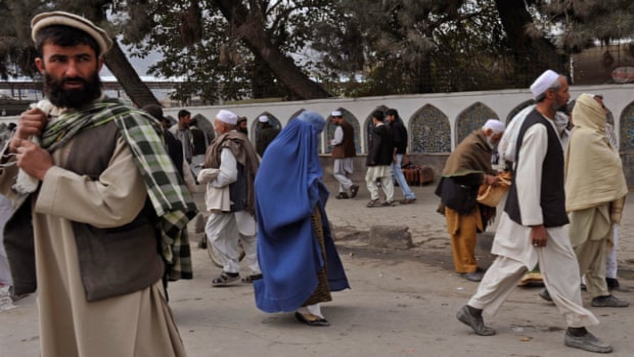 ‘Me estoy sacrificando’: la agonía de las trabajadoras sexuales secretas de Kabul