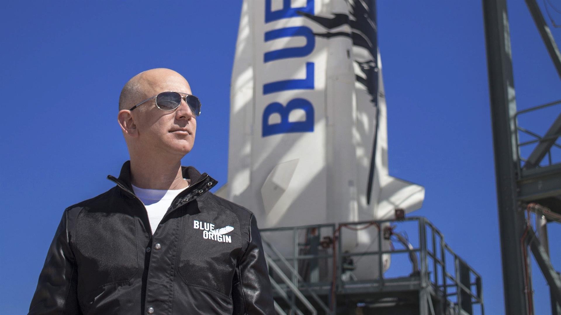 Pagan 28 mdd por viajar al espacio junto a Jeff Bezos