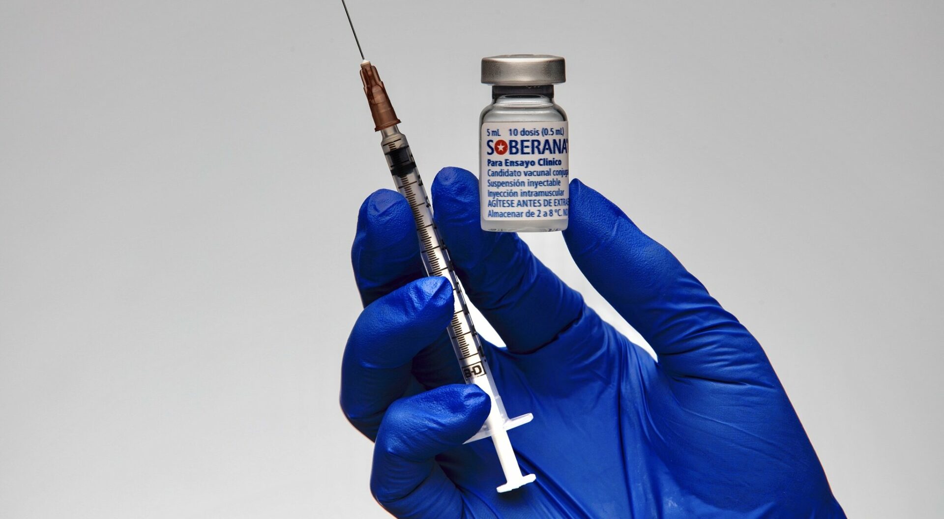 Vacuna cubana contra Covid-19 muestra eficacia del 62% en ensayos