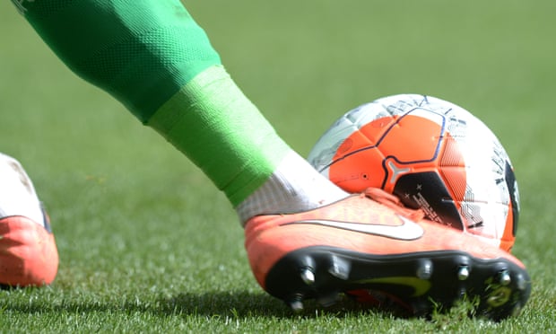 Futbolista de la Premier League es arrestado bajo sospecha de delitos de abuso sexual infantil