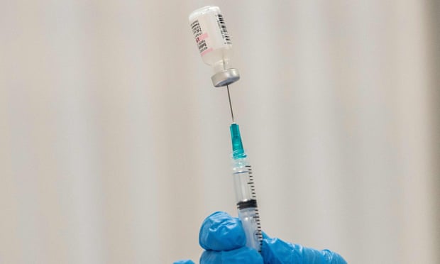 La polarización sobre la vacuna contra el Covid-19 lleva a algunos estadounidenses a vacunarse en secreto