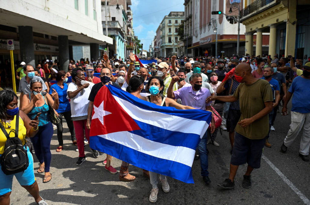 Decirle embargo al bloqueo en Cuba