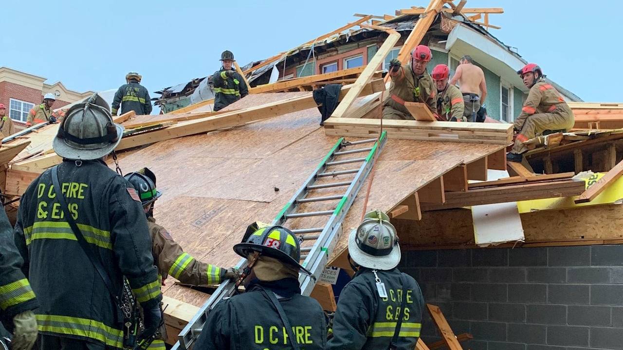 Otro derrumbe en EU: 5 lesionados tras colapso de un edificio en Washington
