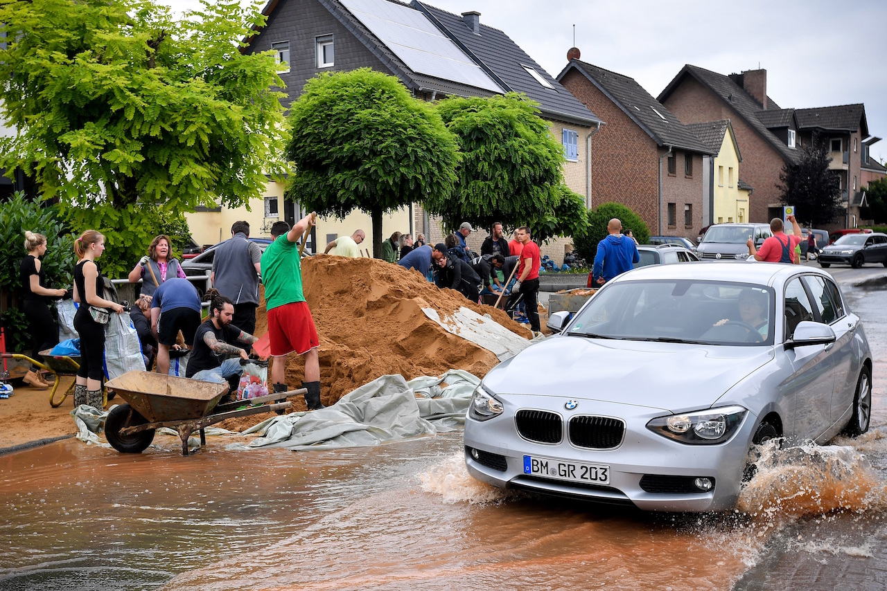 Autoridades reportan al menos 135 muertos por inundaciones en Alemania