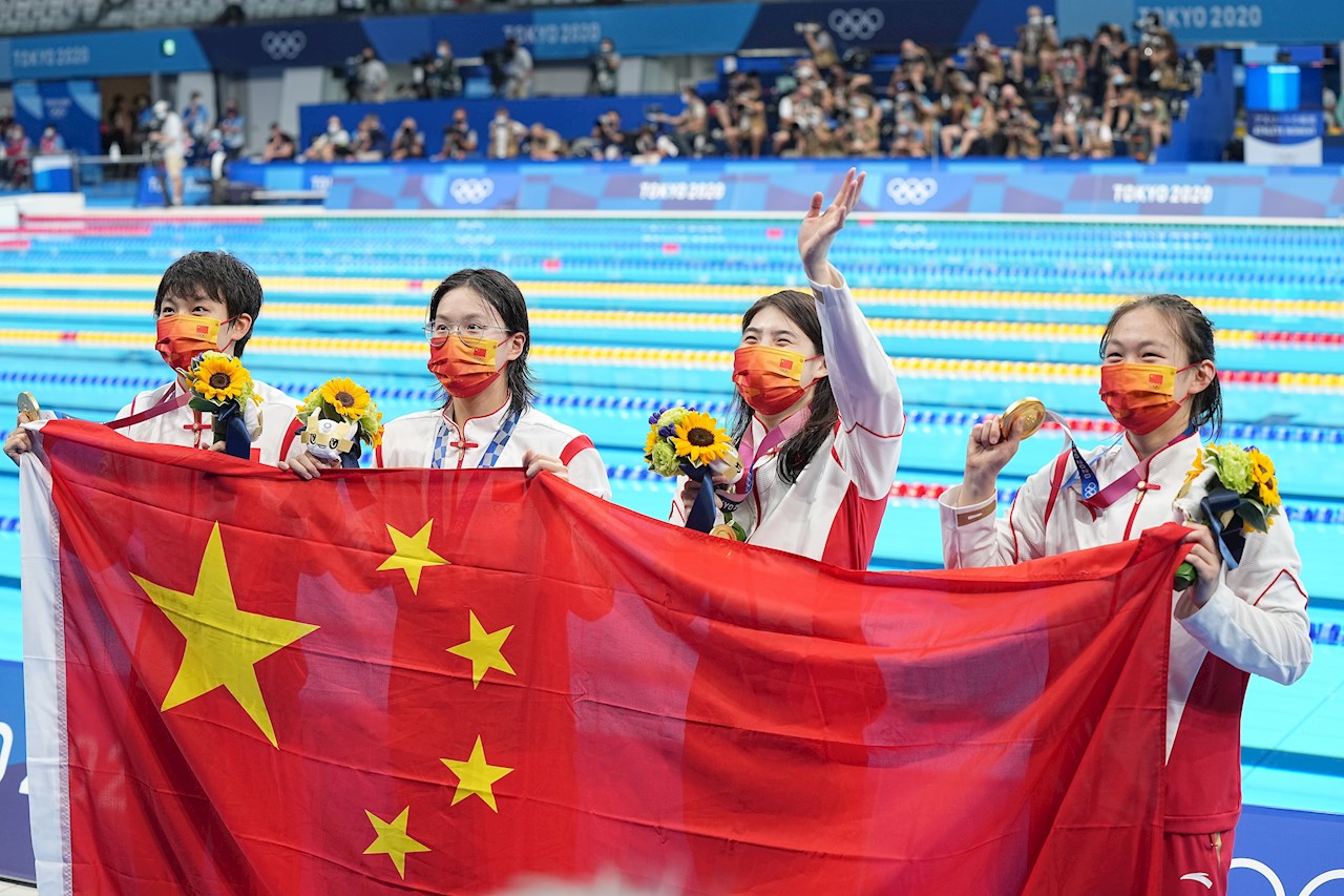 Tokio 2020. Nadadoras de China ganan medalla de oro con récord en relevos