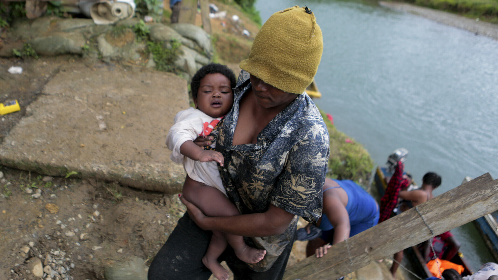 Panamá busca poner controles para beneficiar a los migrantes indocumentados