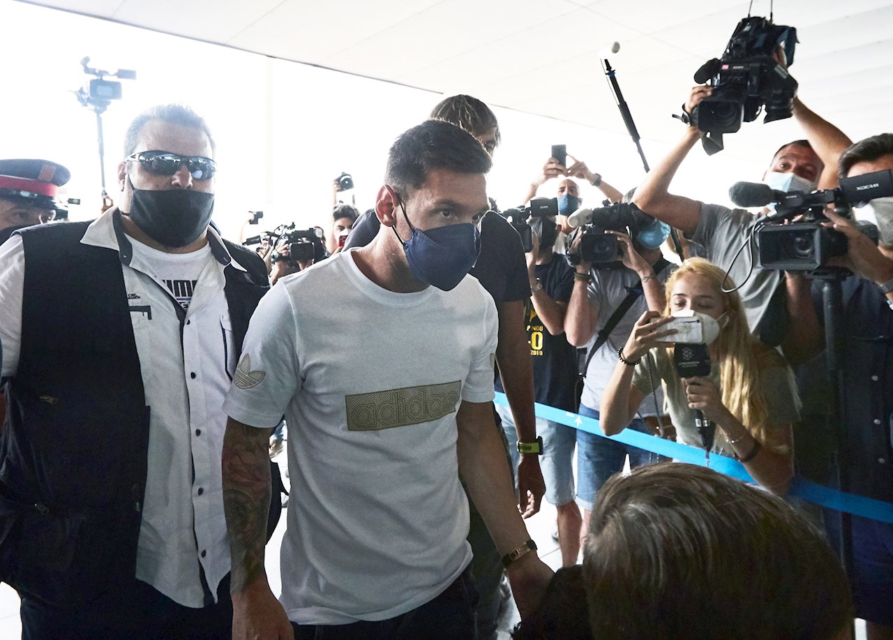 Messi se va al PSG y vuela a París a firmar contrato
