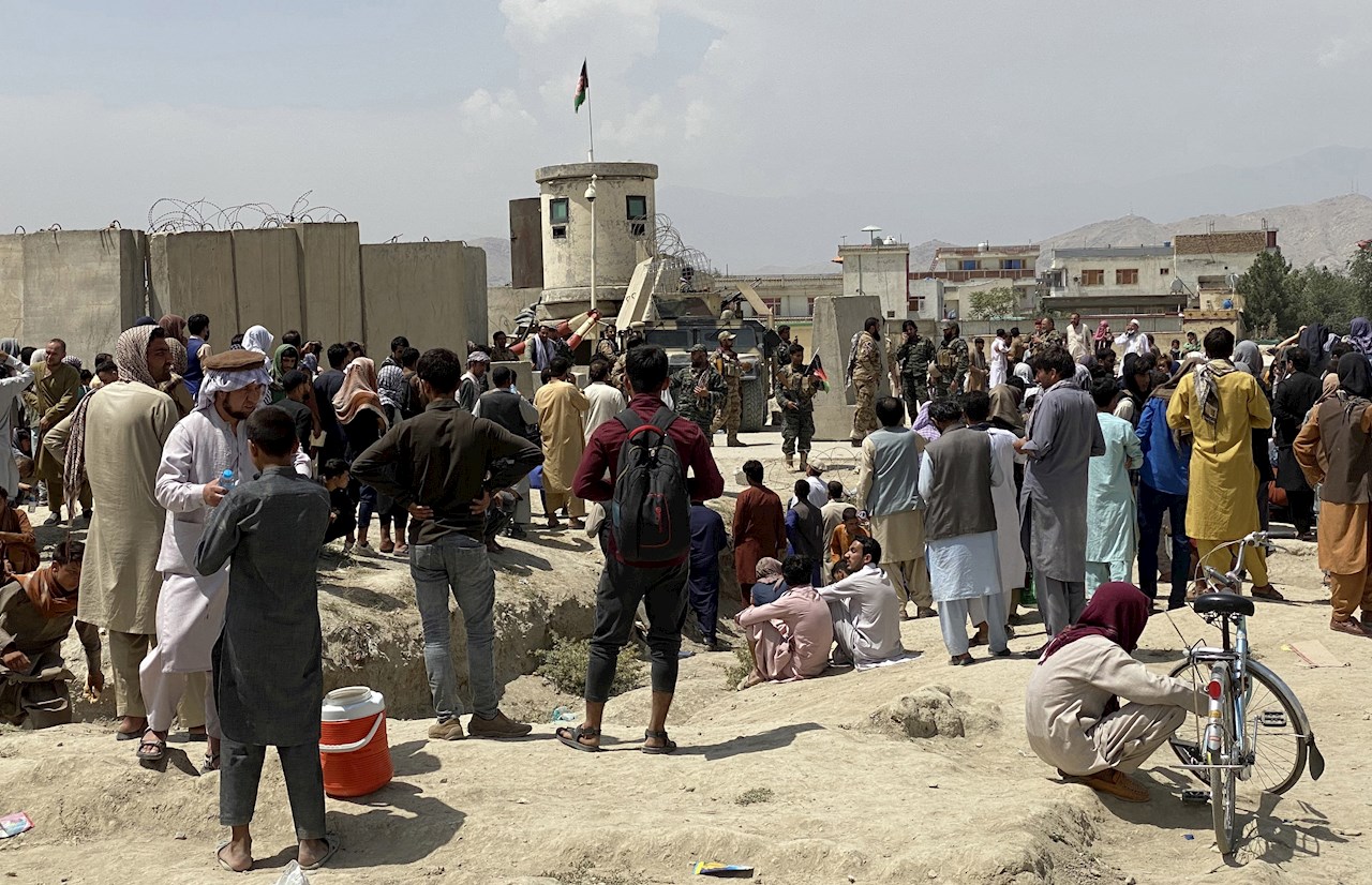 Siete civiles murieron en medio del caos del aeropuerto de Kabul