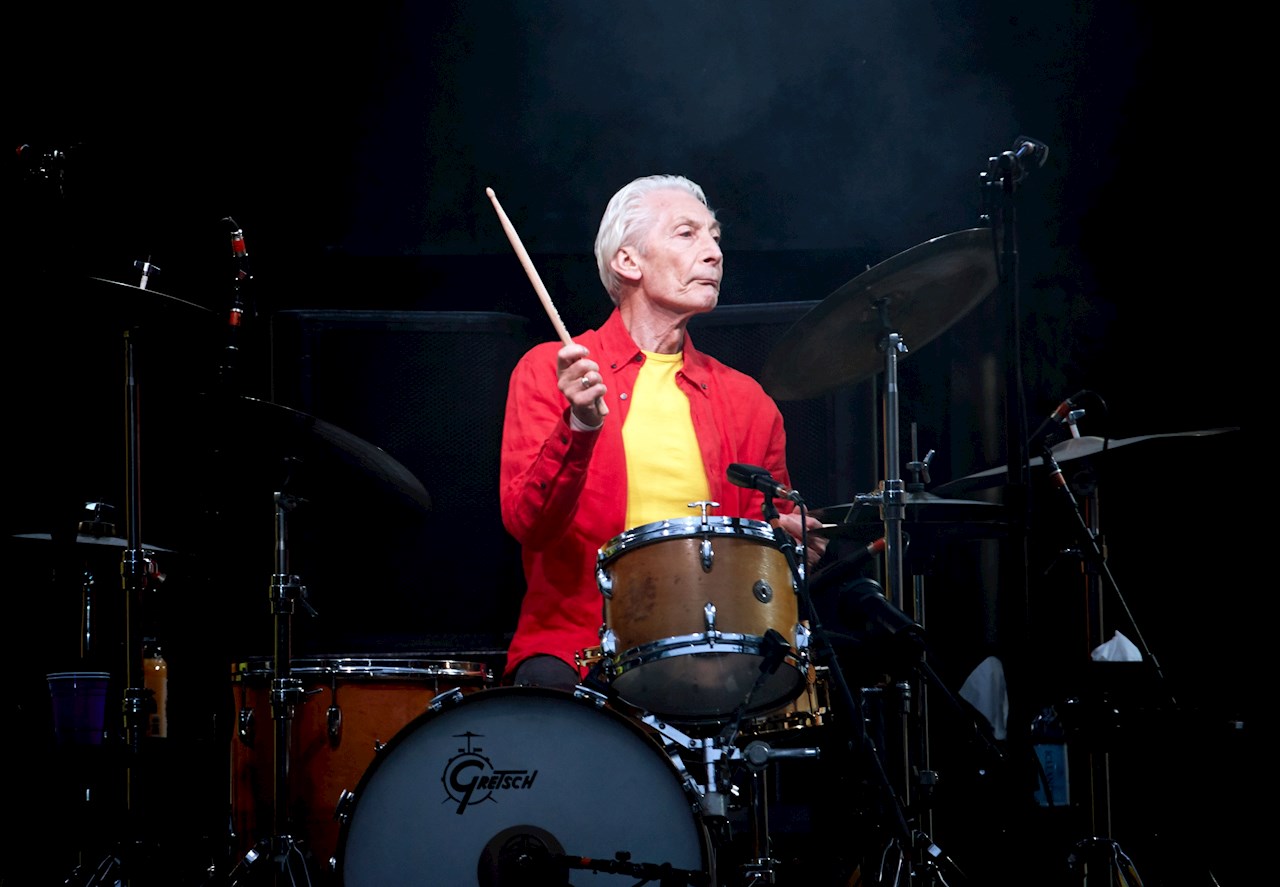 Charlie Watts, el legendario baterista de Rolling Stones, falleció en Londres
