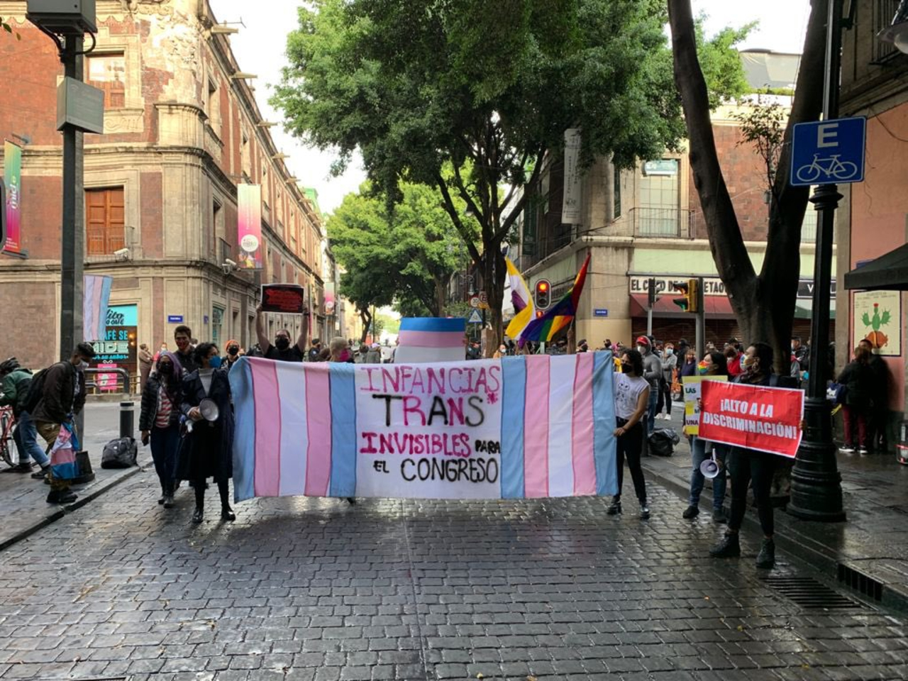 Colectivos exigen sacar de la congeladora la Ley de Infancias Trans en CDMX
