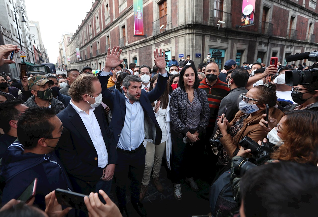 El PAN exige la renuncia de Martí Batres tras agresión a alcaldes electos