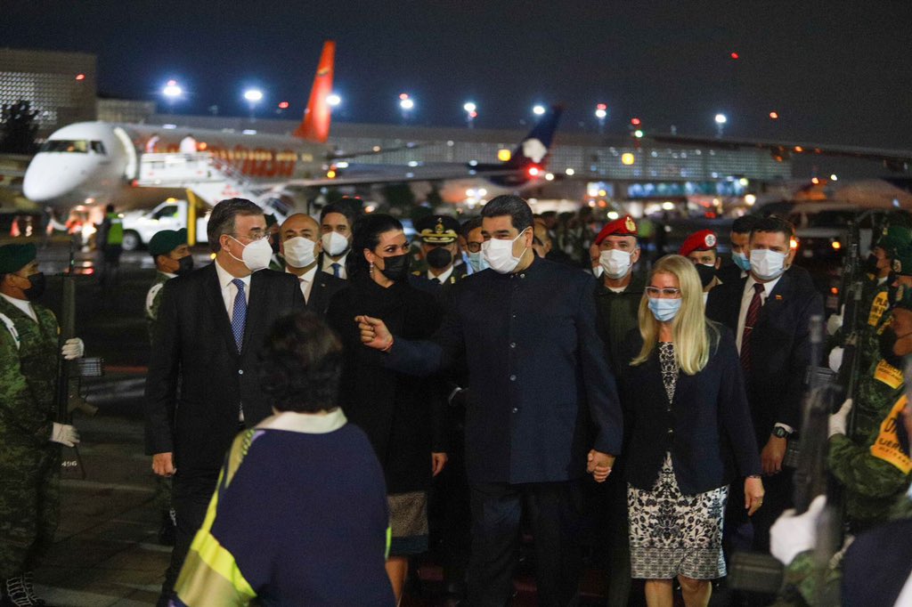 Nicolás Maduro llega a México para participar en la cumbre de la Celac