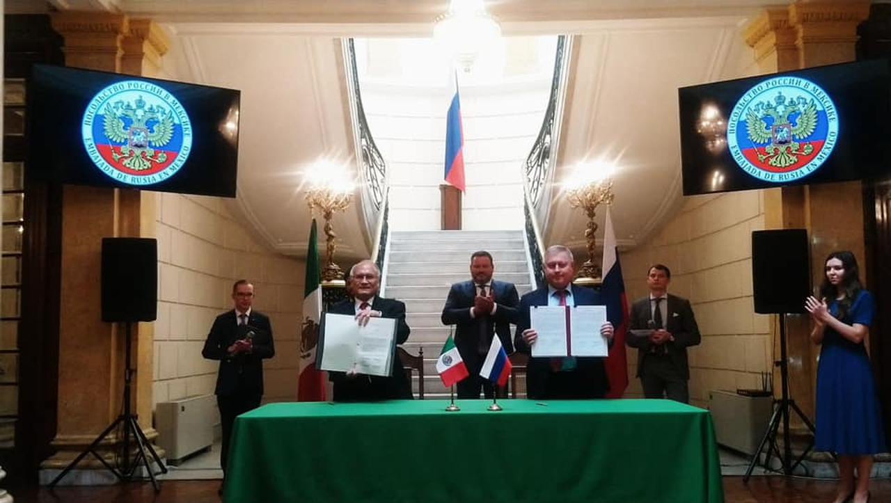 México y Rusia ya son ‘camaradas’ espaciales: firman acuerdo de cooperación