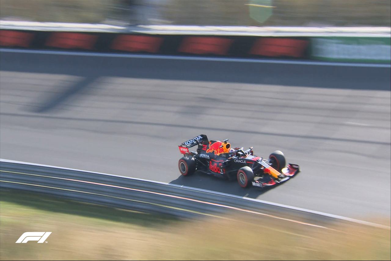 Max Verstappen brilla en la clasificación del Gran Premio de Países Bajos; ‘Checo’ saldrá 16
