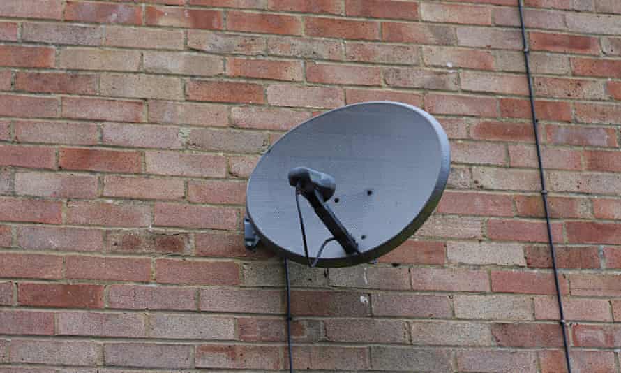 ¿Es el final de la antena parabólica? Sky lanza su propia televisión inteligente